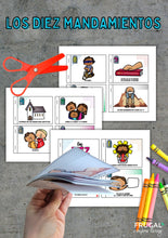 Load image into Gallery viewer, The Ten Commandments Mini Book in Spanish